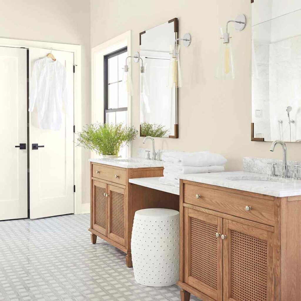 An Image of Ballet White Bathroom