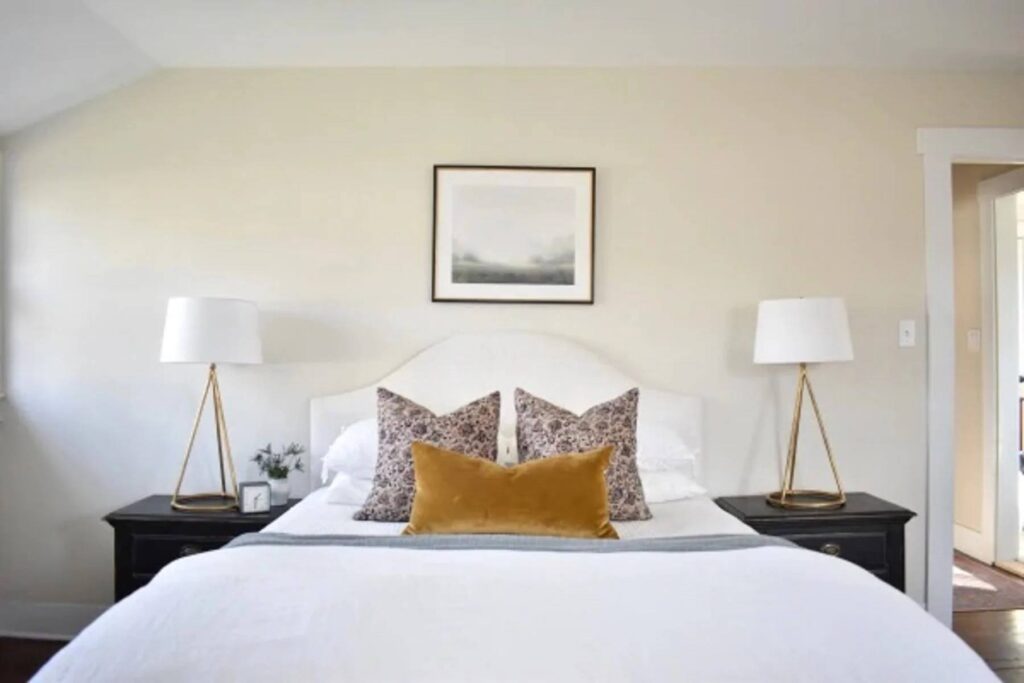 An Image of Ballet White Bedroom