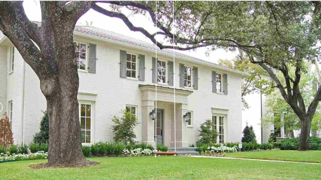 An Image of Ballet White Exterior