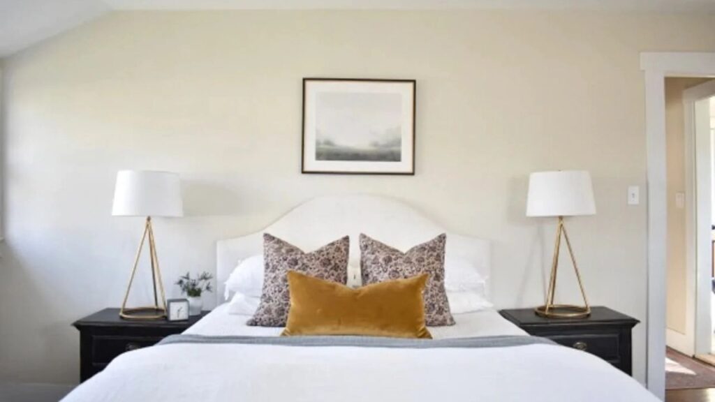 Ballet White in bedroom