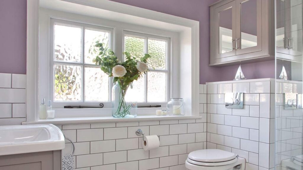 Lilac in bathrooms