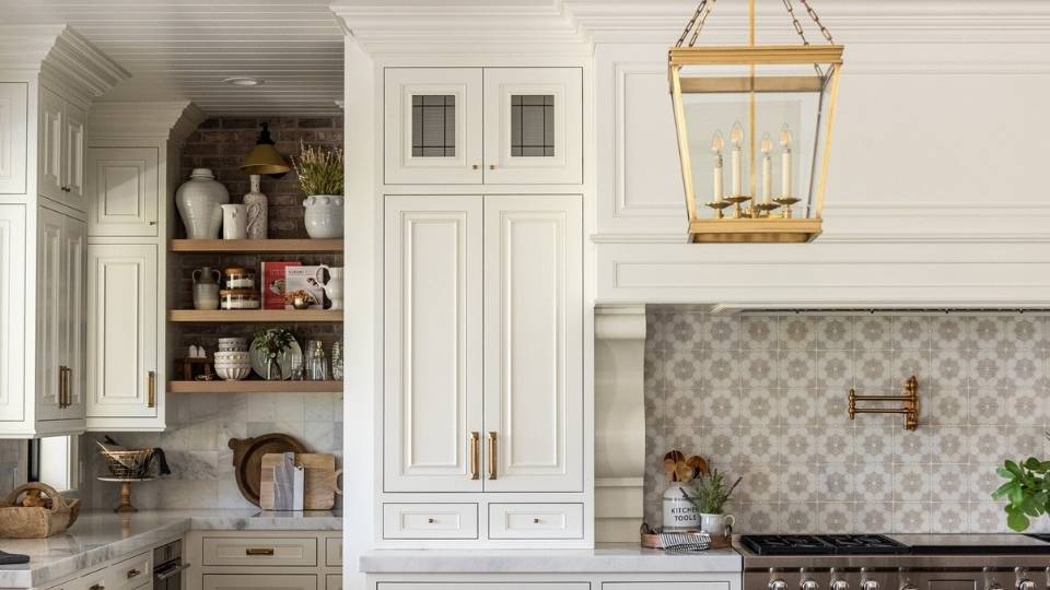 White Dove as kitchen cabinets and wall